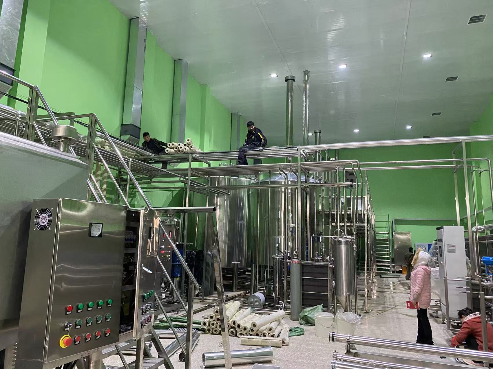 爱辉精酿啤酒设备厂—精酿啤酒设备制造：传承工艺与创新科技的交融